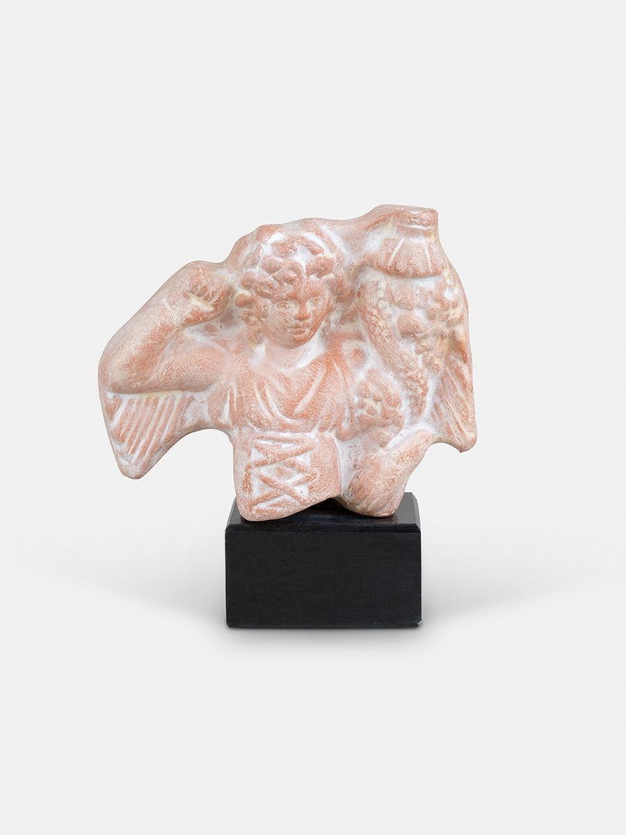Fragment of Eros figurine